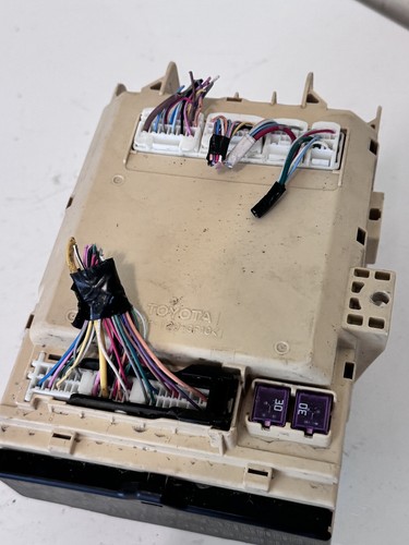 2008 LEXUS RX350 INTERIOR CABIN FUSE BOX RELAY JUNCTION OEM - Picture 5 of 7