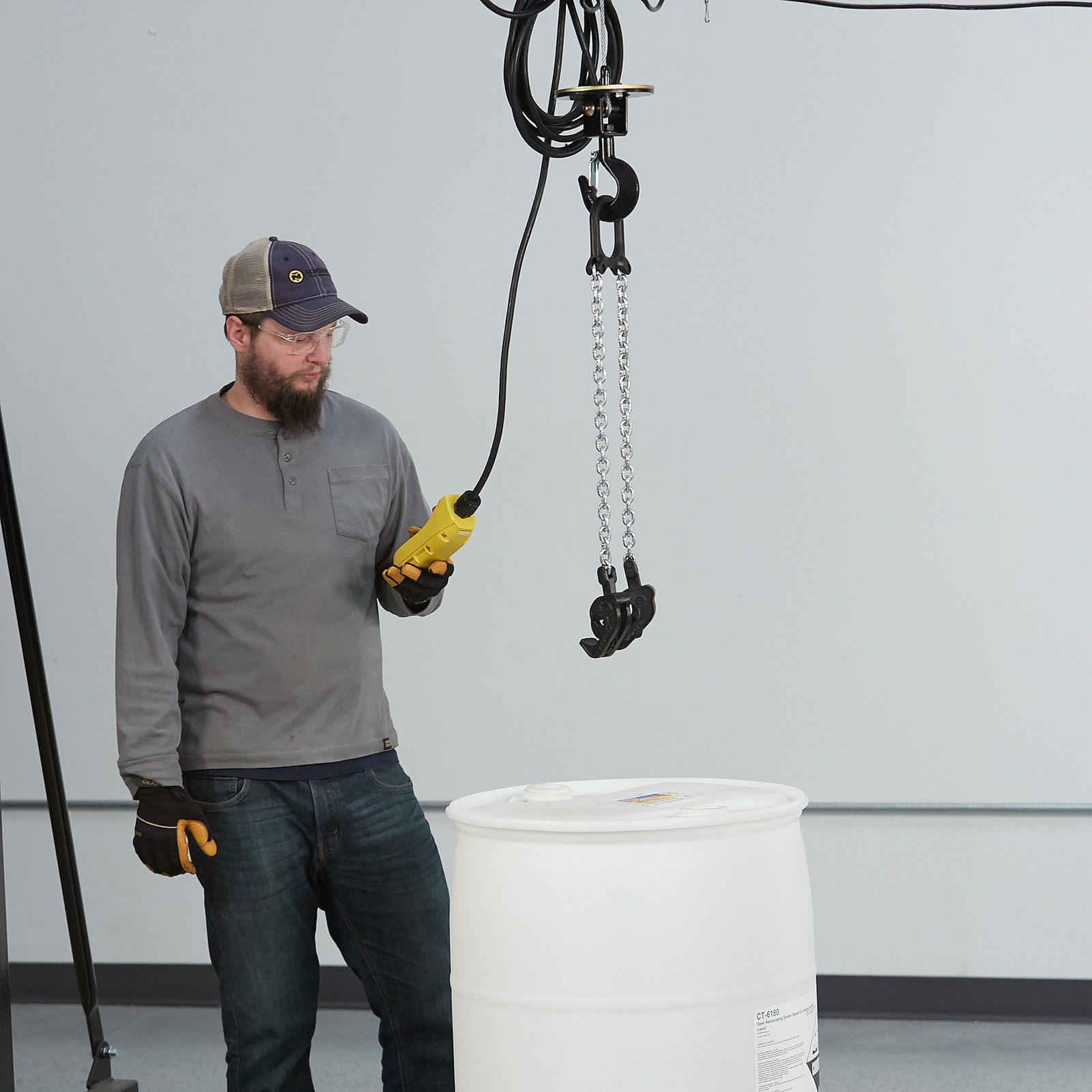 Strongway Vertical Drum Lifter, 2000-Lb. Capacity