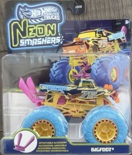 Hot Wheels Monster Trucks Bigfoot Neon Smashers 2026 Vhtf Rare