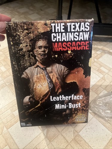 Neca The Texas Chainsaw Massacre Leatherface Mini-Bust Like New Rare - Picture 4 of 9