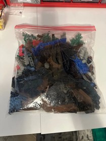 Lego 6079 dark forest fortress- complete with instructions