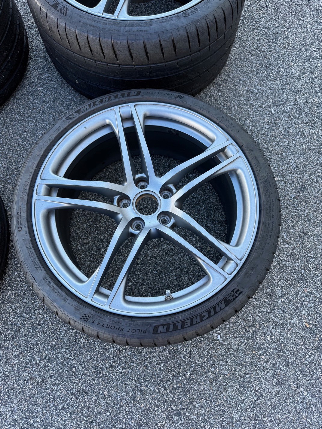 Audi R8 2008-2015 Front Wheels Set