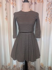 GAP Fit N Flare dark navy and white stripes dress sz 0