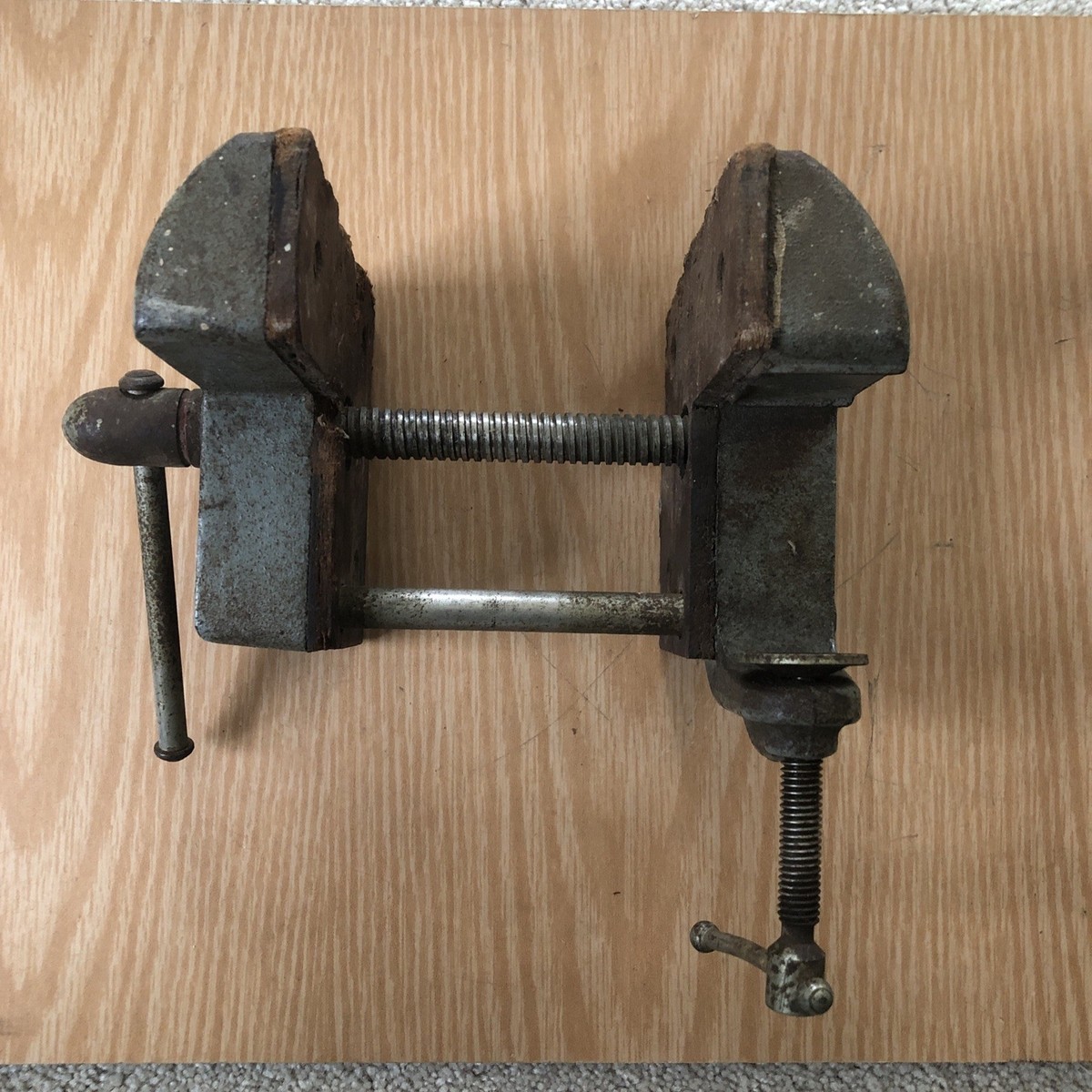 ヴィンテージ器具 Vintage Stanley No. 700 Woodworker's Vise | eBay