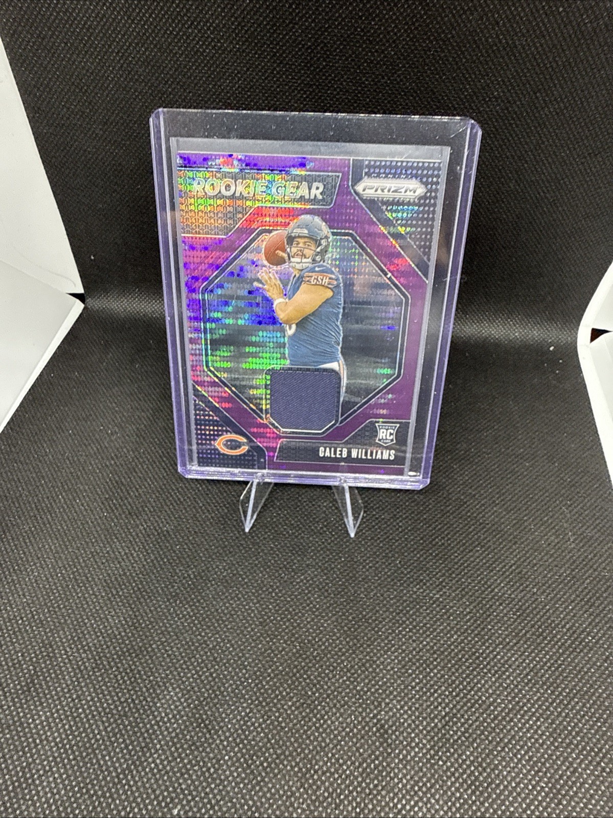 2024 Panini Prizm Rookie Gear Caleb Williams #RG-CWS Purple Pulsar Prizm MEM,RC