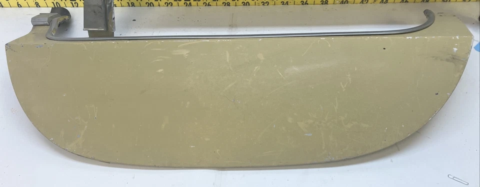 Faldas guardabarros usadas OEM Mopar diestro+izquierdo Chrysler Imperial/New Yorker 1974-78 (LI95) Foto 4 de 4