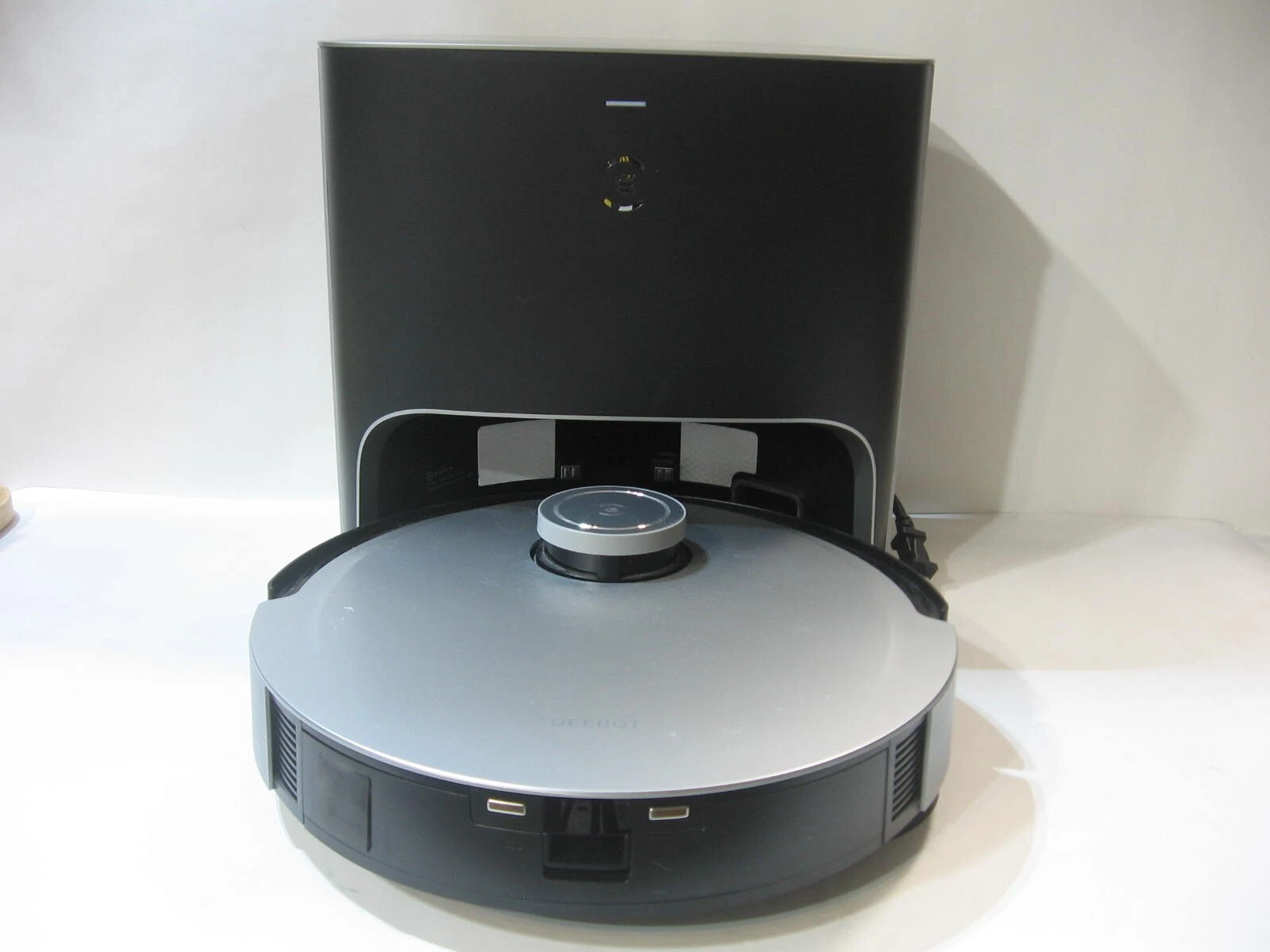 ECOVACS DEEBOT X1 Plus Robot Vacuum and Mop with Auto Empty Station
Opens in a new window or tab