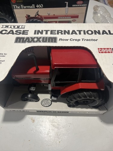Case/IH 5120 Maxxum Row Crop Tractor NIB 1/16 Scale by Ertl - Picture 2 of 3