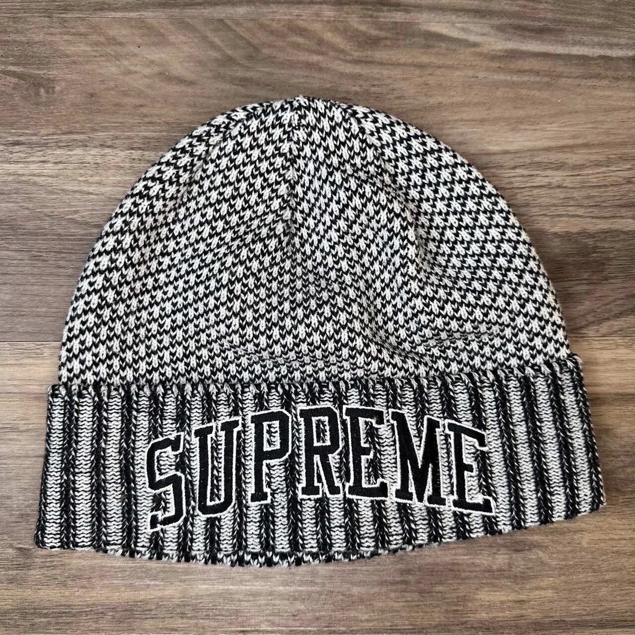 Bonnet noir Supreme Fair Isle
