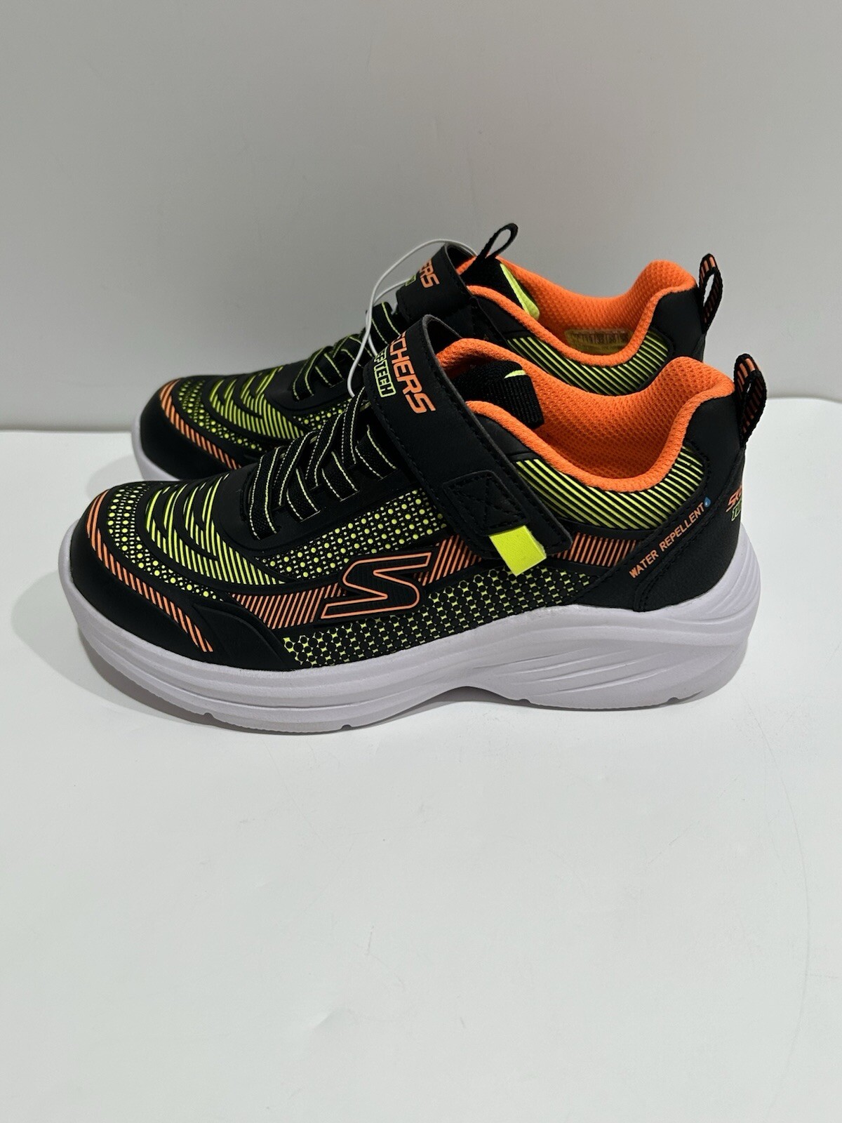 skechers boys shoes size 1 Black And Orange