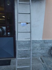 ANTICA SCALA IN LEGNO DA RESTAURARE