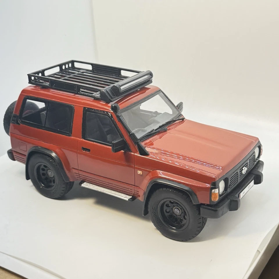 1/18 Otto Ottomobile Nissan Patrol GR Resin GRAPHITE Red Hand Made - Image 2 of 4