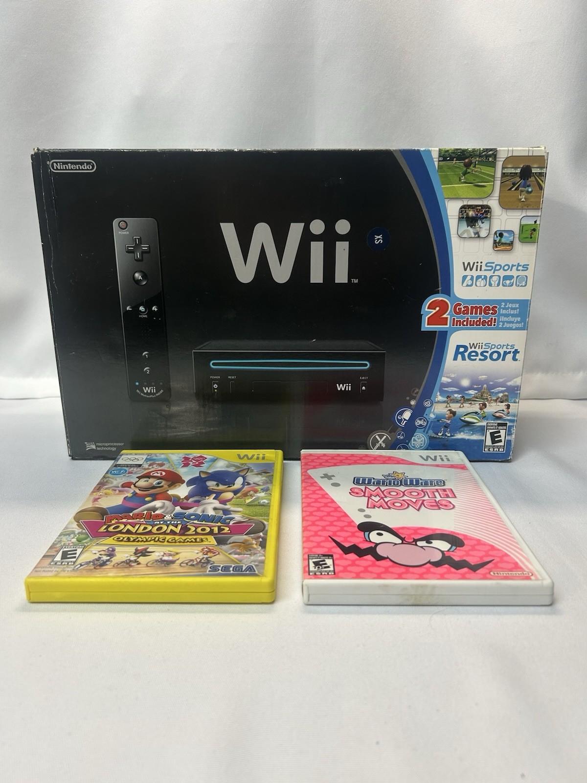 Nintendo Wii Black Console Bundle Complete In Box Wii Sports & Resort 4 Game Set
