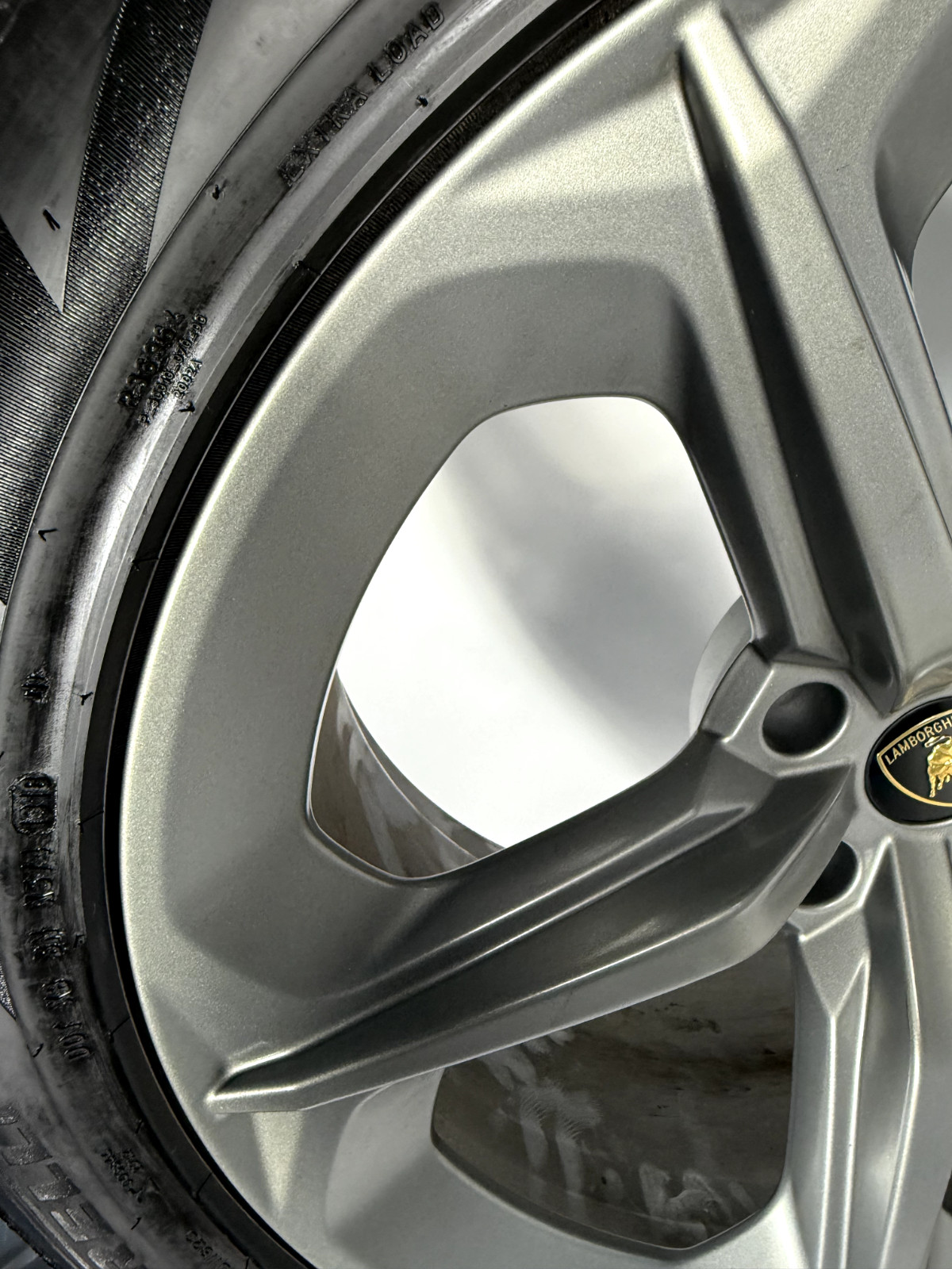 Lamborghini Urus 21" OEM Wheels w/ Pirelli P Zero Tires – Set of 4 – 5x130