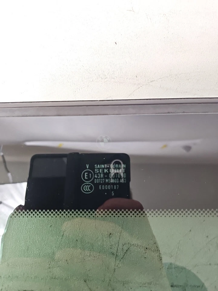 2006-11 BMW SUN ROOF SUNROOF GLASS E90 325i 330i 328i 335i SEDAN 4 Door sedan Foto 4 de 4