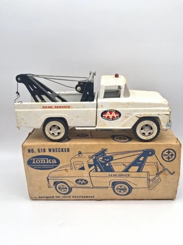 1962 Tonka AA Wrecker Tow Truck #518 W Orig Box 14"