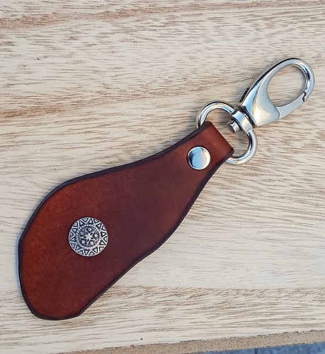 Schlüsselanhänger Leder braun Zierniete Nordstern Handarbeit Unikat Karabiner - Bild 4 von 4