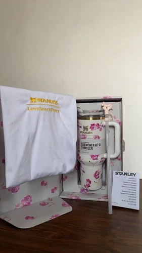 Stanley x LoveShackFancy Tumbler 40 oz Quencher 4 Color With Box & Packge - Foto 8 di 26