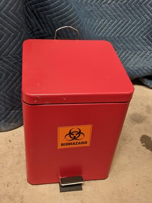 McKesson entrust Medical Trash Can with Plastic Liner Red Square 81-35270 553991