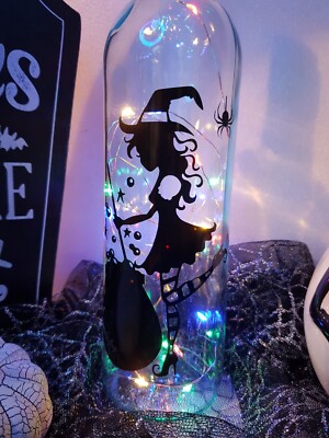 HALLOWEEN Wohndeko Farbe beleuchtet Weinflasche Hexenkessel Veranda süß 