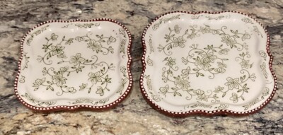 2 TEMPTATIONS BY TARA FLORAL LACE GREEN BEADED RIMS TRAYS UNUSED 7 and 6 1/4 