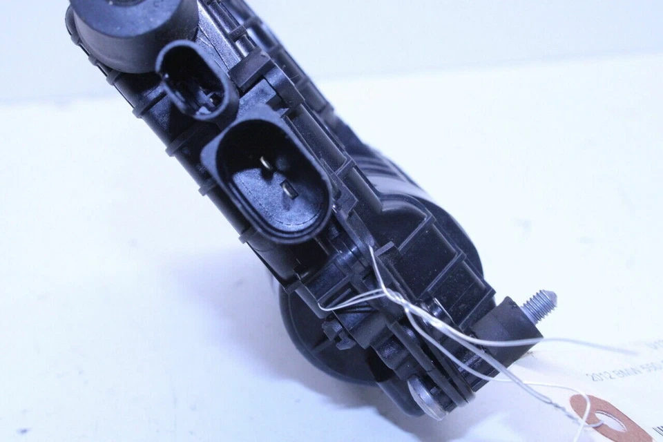 Atuador de porta dianteira direita 2011-2016 BMW 528i 535i 550i M5 51217185692 OEM usado - Imagem 3 de 4