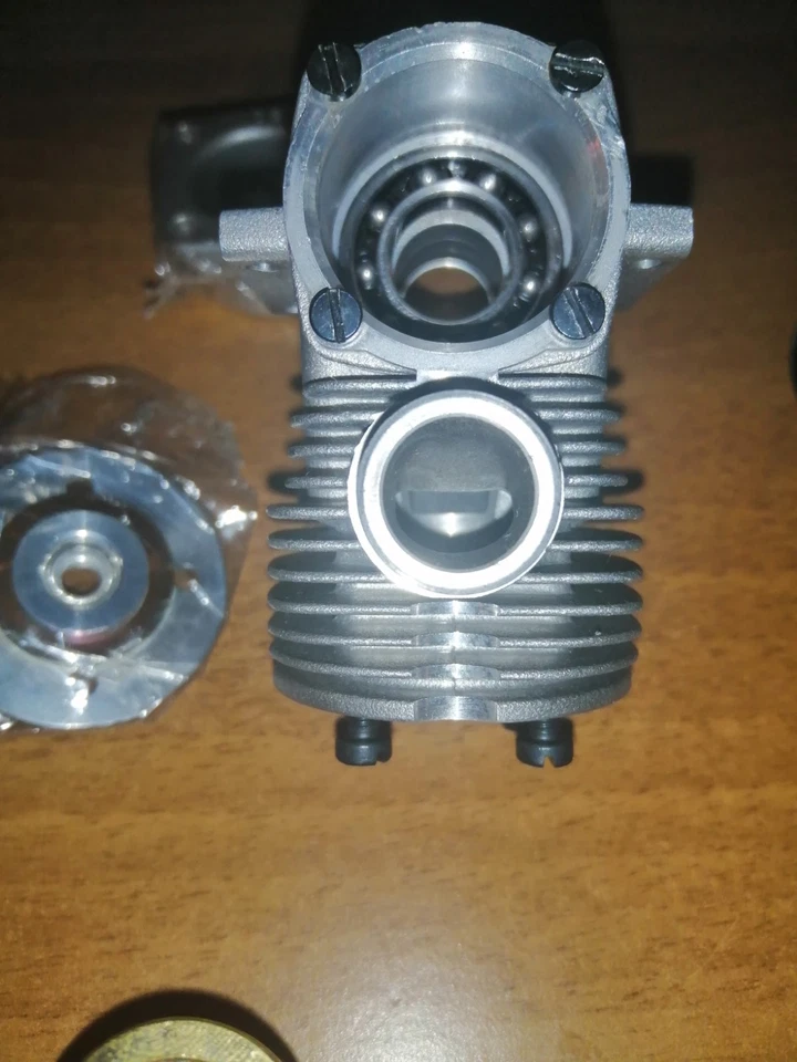 Novarossi 21R2001 Usato Smontato Incompleto Rotto o Per Parti Di Ricambio - Immagine 3 di 4