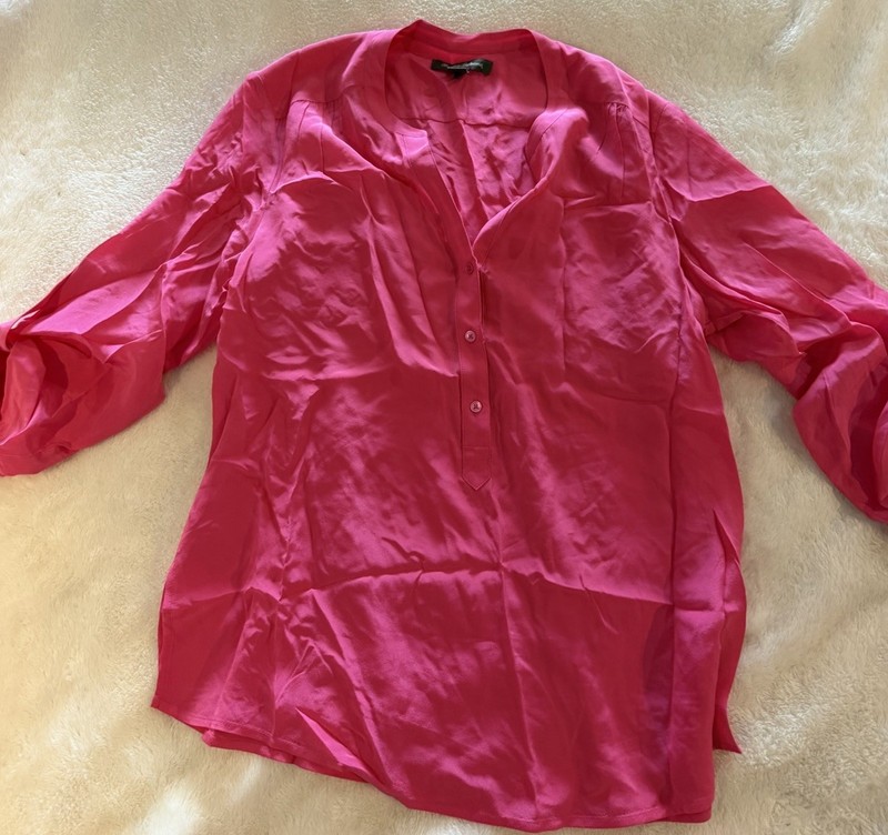 Tommy Bahama Women’s Blouse Size Medium