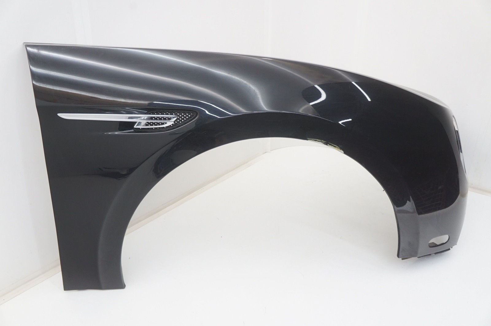 Front Right Fender Panel 4W0821022M Bentley Continental Flying Spur 13-18 *Note*