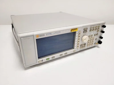 Hewlett Packard E4426B ESG-AP Signal Generator Der Serien - Bild 1 von 4