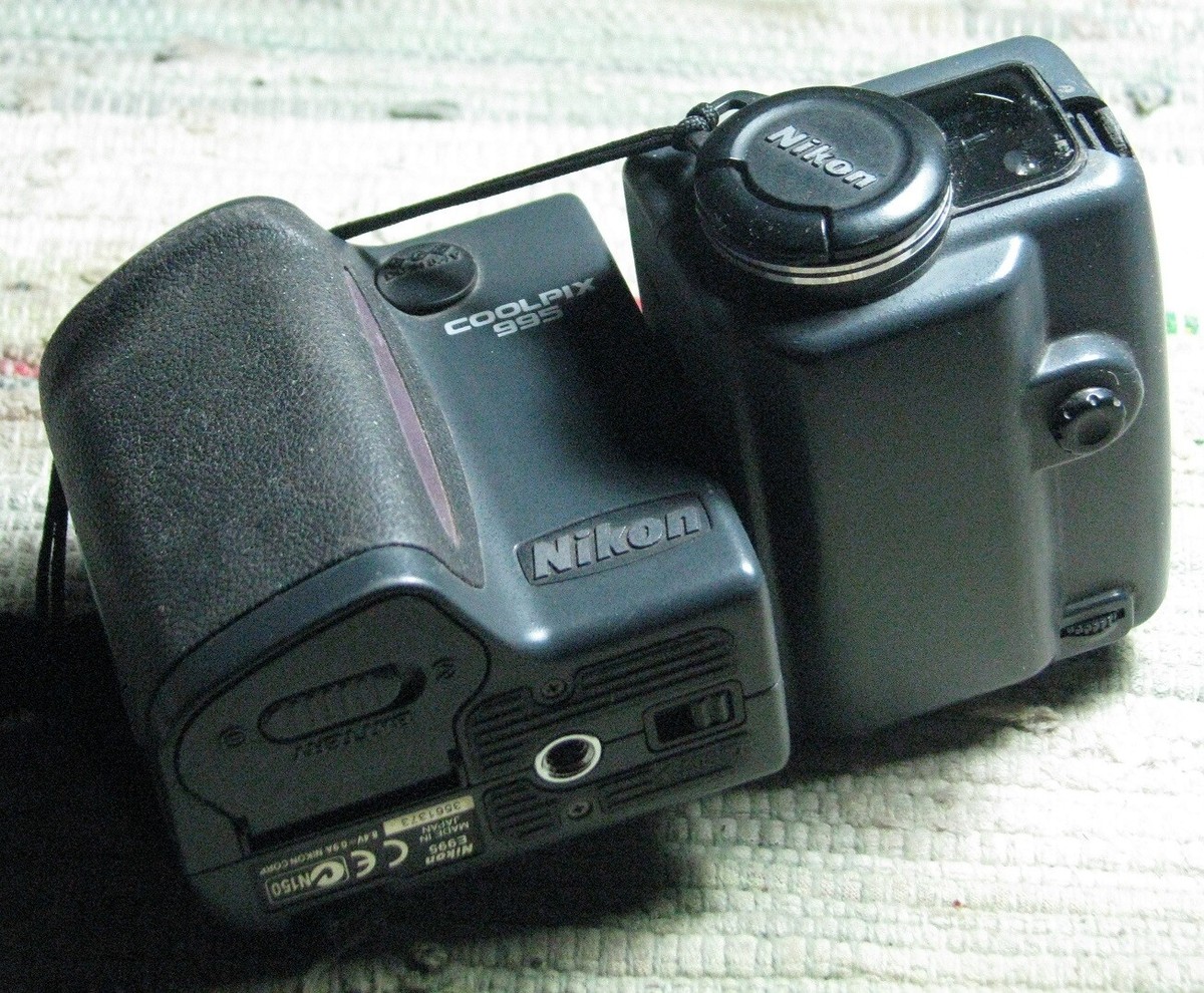 デジタルカメラ Nikon COOLPIX Nikon COOLPIX W100 13.2 MP Digital Camera 13x Zoom Waterproof Wi