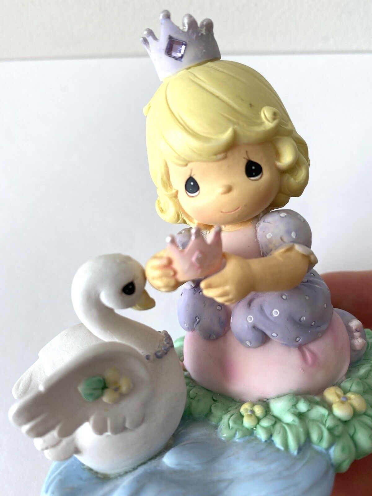 Precious Moments Princess And Her Swan Figurine 3 In Tall- 2004- Pre-owned.