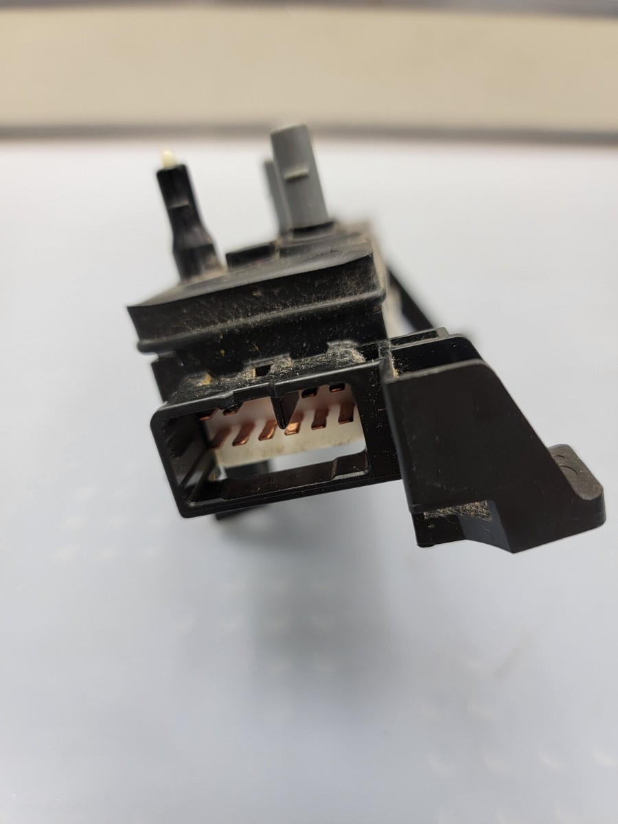 【NikeLANCE4TITANIUMWatch】WA0020WG88-0010 Driver Side Power Seat Switch Fits For Toyota RAV4