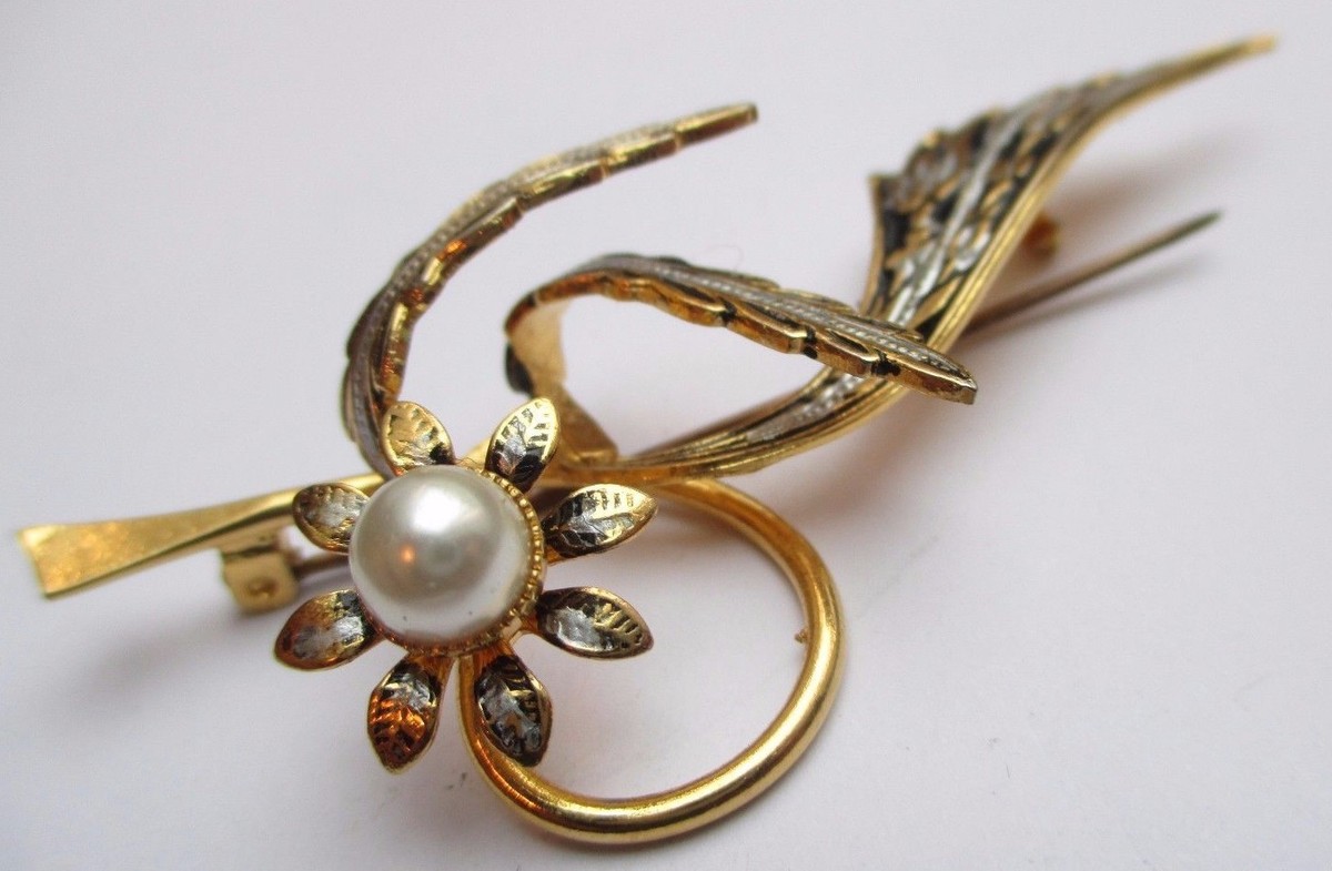 Broche Vintage Bouquet De Perles En Porcelaine Blanche – Ancienne, Occasion, Dos Patiné, Bijou Romantique