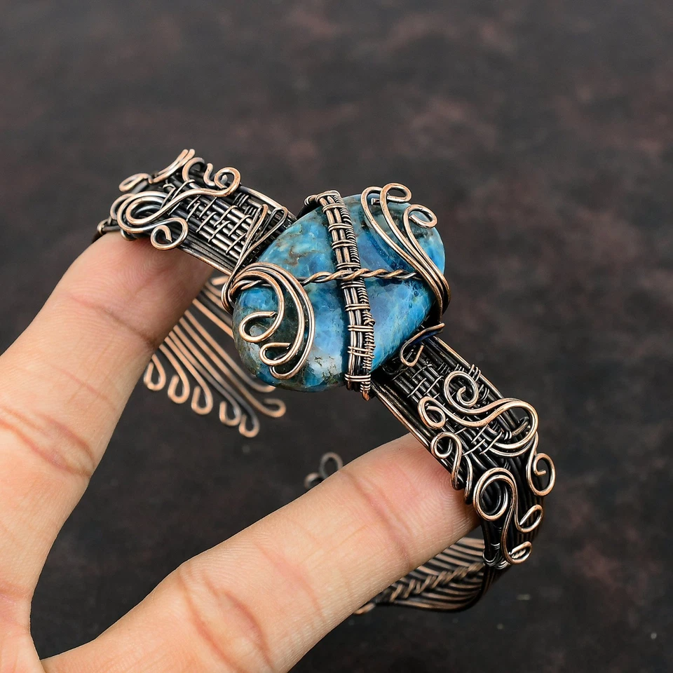 Oferta del Día de las Hijas Cobre Natural Neón Apatita Envuelto Alambre Esposa Brazalete Foto 2 de 4