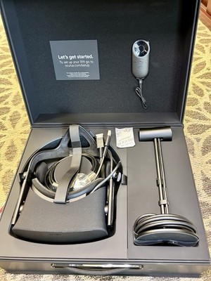 Untouched Oculus Rift CV1 VR Headset / Remote / Sensor (Black)