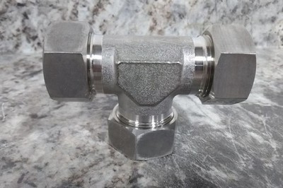 Brand Name 5713N52 Compression Fitting for SS Tubing Tee Connector 28 mm Tube OD