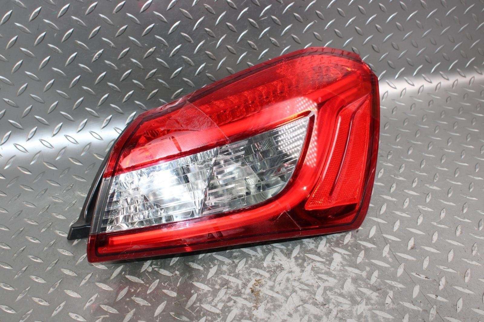 Maserati Ghibli 2014-2020 Right Light lens