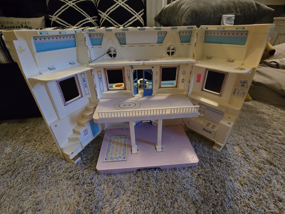Fisher-Price Loving Family Dream Dollhouse Vintage 1993  Van People  Accessories - Image 2 of 4