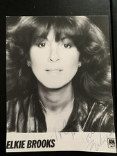ELKIE BROOKS (PEARL’S A SINGER) VINTAGE **HAND SIGNED** PHOTO CARD 19cm x 24cm