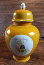 Holly Hobbie decorative ginger jar. Made in Japan, 1972 (MCMLXXII)
