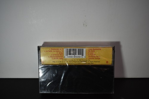 Simplemente Es Amor by Industria del Amor Cassette - Picture 2 of 2