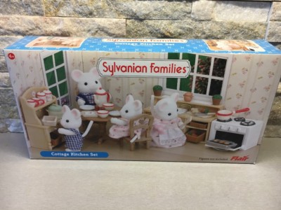Sylvanian Families Landhaus Küchenset Möbel Zubehör Calico Critters