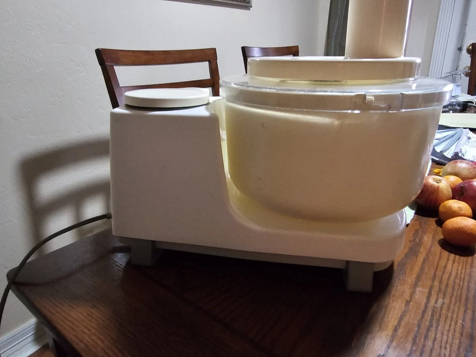 Bosch Universal Plus 6,5 Qt. Batedeira branca - Imagem 4 de 4