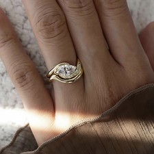 1.0ct Marquise Cut Lab‑Created Diamond Test Pass VVS1/D 18K Gold Set Ring