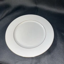 Lynns Fine China “Valentina” Salad Plate