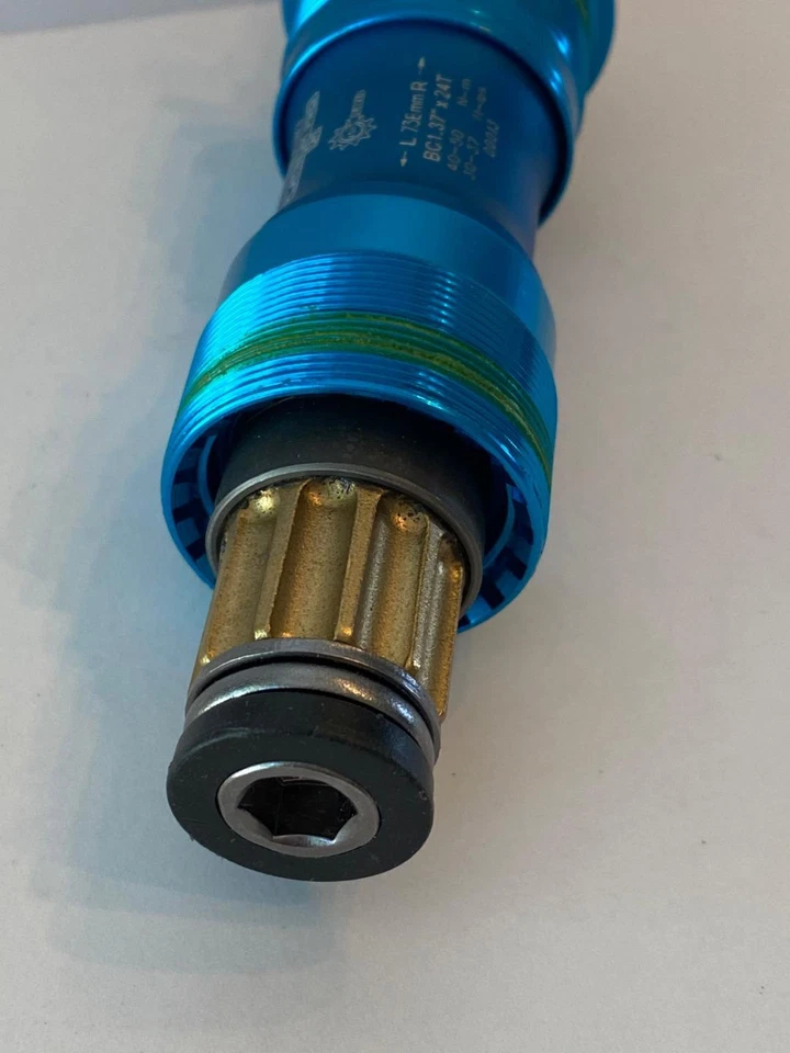 new FSA Platinum Pro Megaquad ISIS BOTTOM BRACKET English 73 x 129 mm #75 - Image 4 of 4