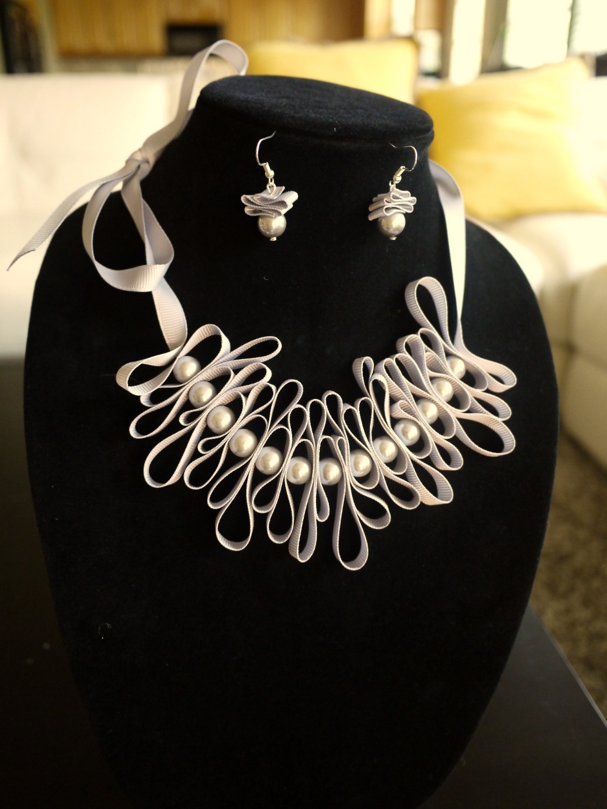 Lace Necklace and earrings sets with pearl Beads
