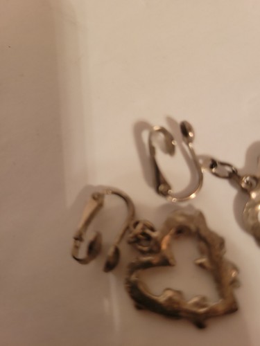 Heart And Flowers Clip On Earrings Silver Tone - Picture 3 of 3