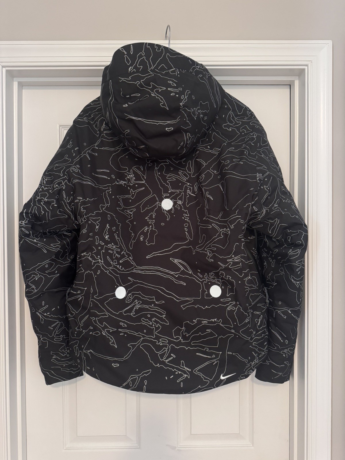 Nike ACG "Skull Peak Dolomite" Storm-FIT Jacket Size Xsmall (IF0924-010) Men’s image 2